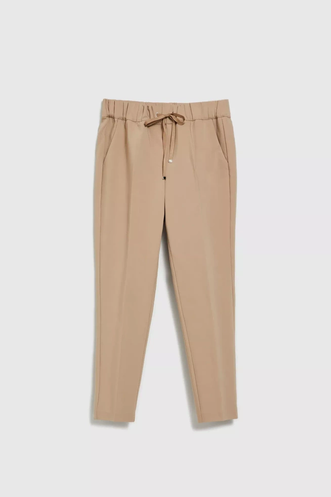 Spodnie w kant z wiązaniem w pasie