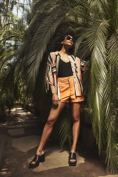 Szorty lyocell łososiowe