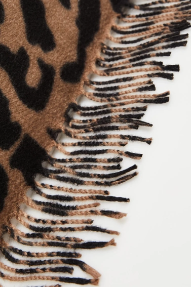 Szalik w panterkę brązowy