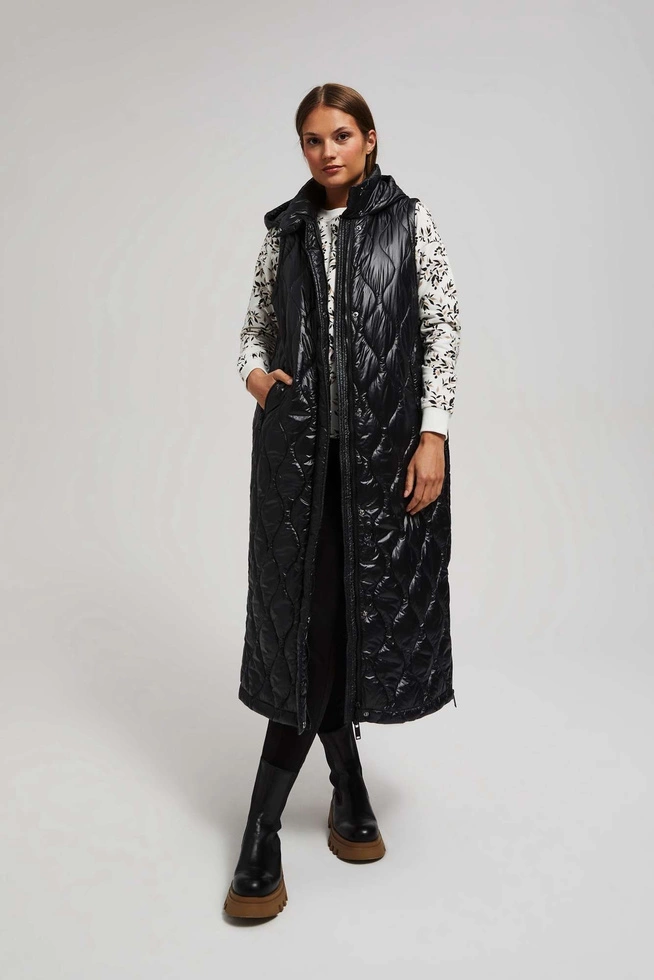 Długa kamizelka z kapturem