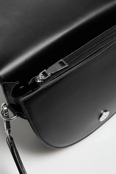 Torebka crossbody czarna