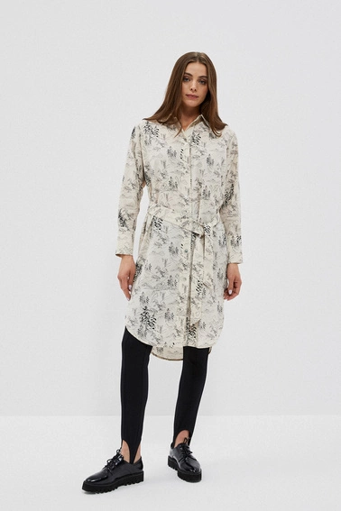 Sukienka z nadrukiem i paskiem