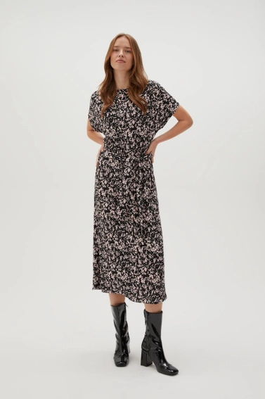 Wzorzysta sukienka midi czarna damska