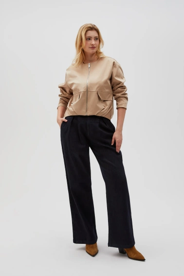 Krótka kurtka beżowa