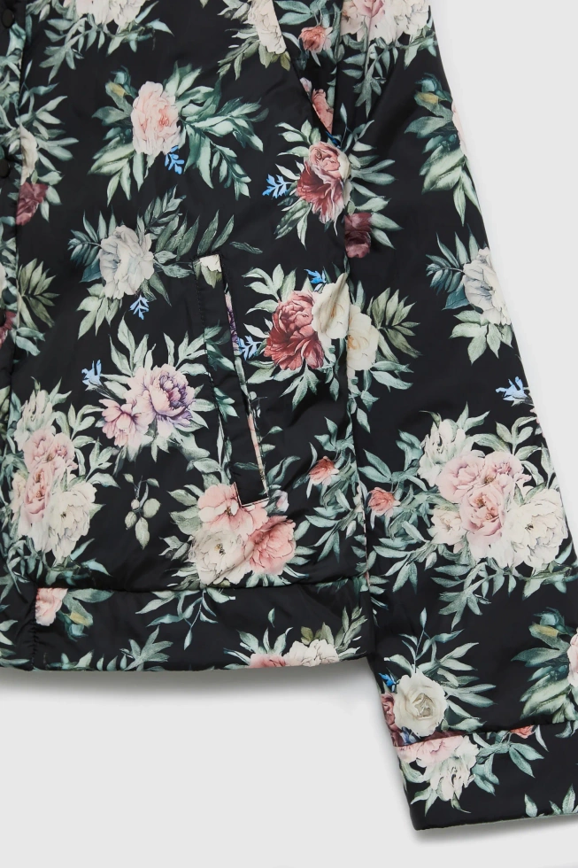 Krótka pikowana kurtka oliwkowa