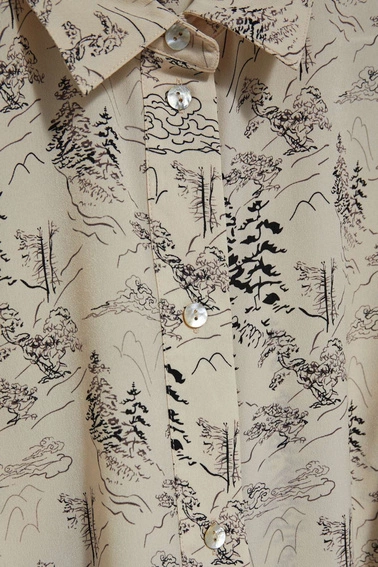 Sukienka z nadrukiem i paskiem