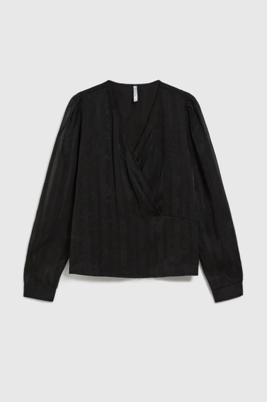 Elegancka koszula z dekoltem w serek czarna