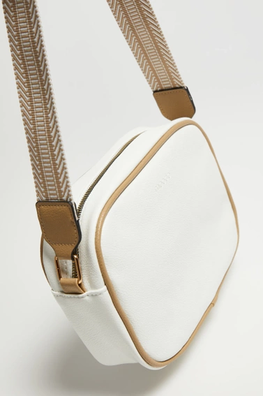 Pikowana torebka beżowa