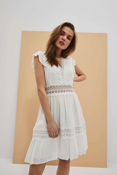 Sukienka boho z koronką biała