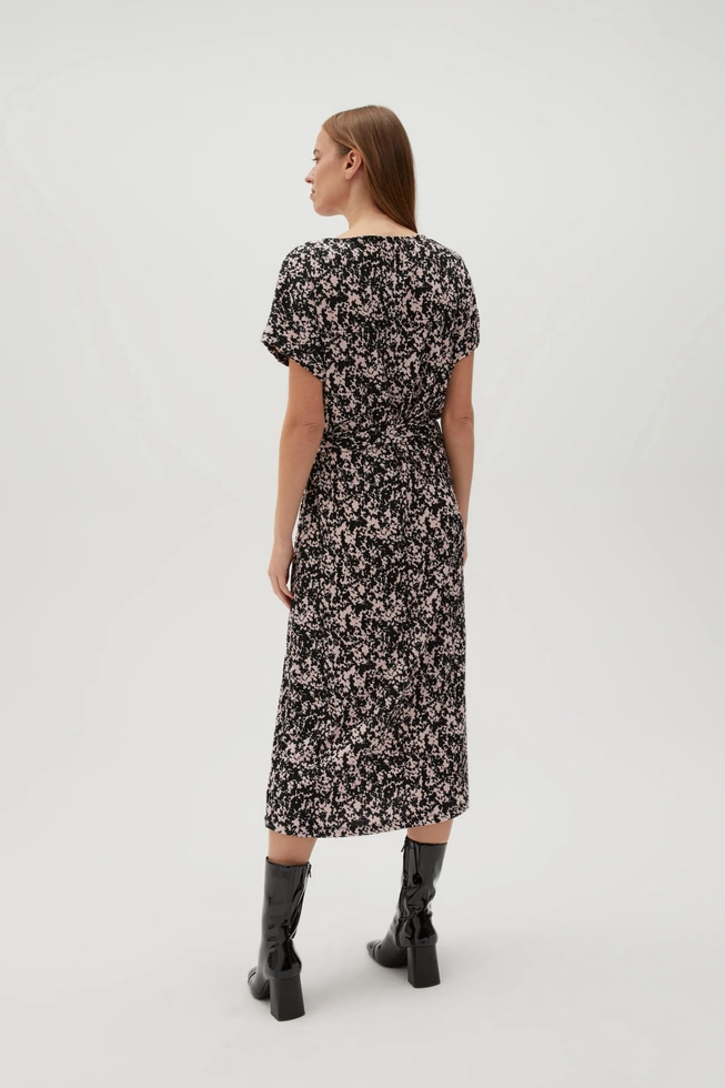 Wzorzysta sukienka midi czarna damska