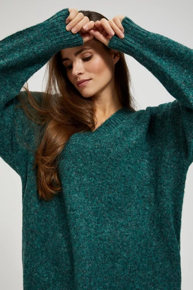 Gładki sweter z dekoltem w serek