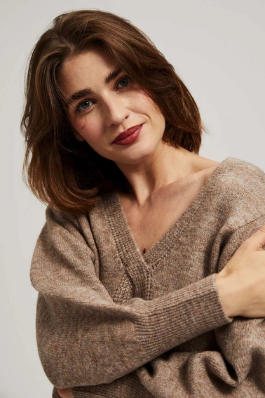 Sweter z dekoltem w serek ciemnobeżowy