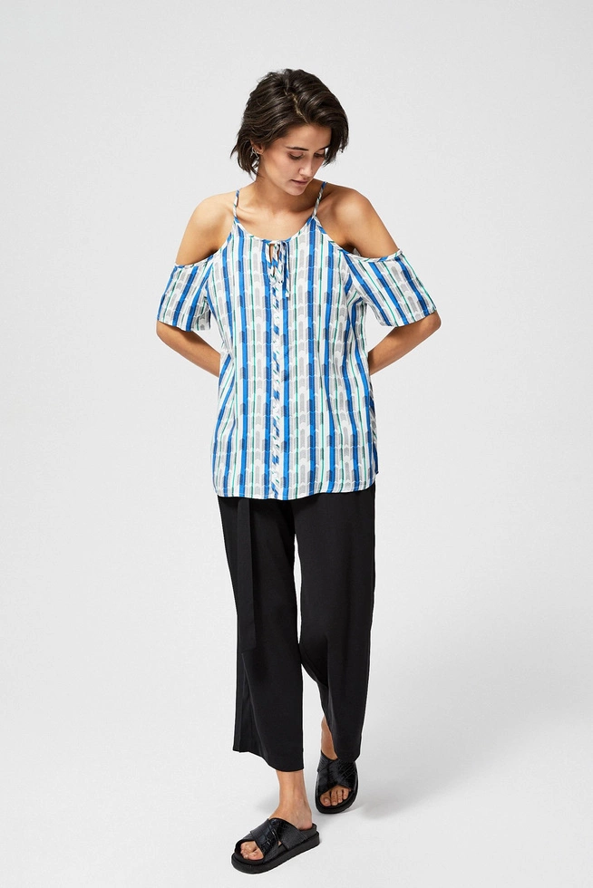 Koszulowa bluzka typu top