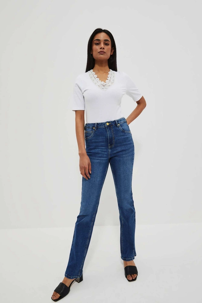 Bluzka z ozdobnym dekoltem