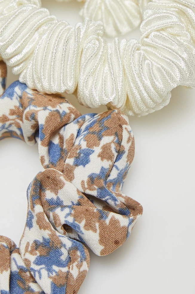 Beżowy zestaw dwóch gumek do włosów