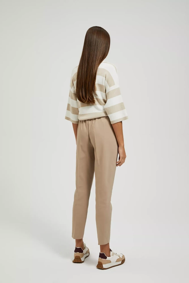 Spodnie w kant z wiązaniem w pasie