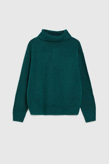 Sweter z golfem zielony