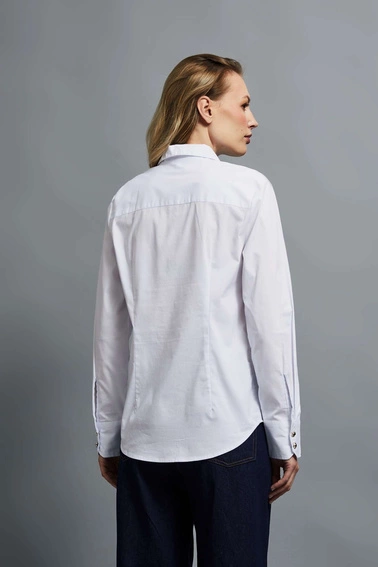 Gładka koszula biała