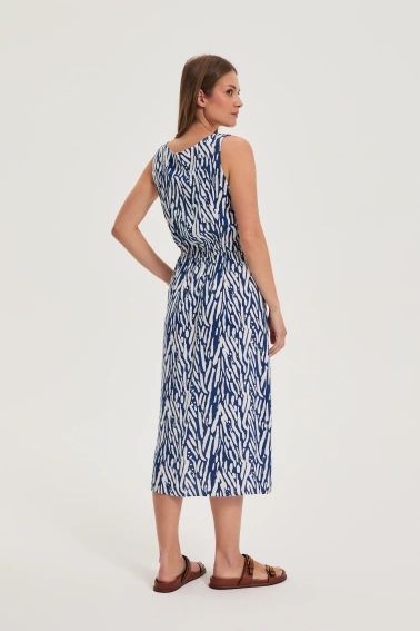 Wiskozowa sukienka niebieska