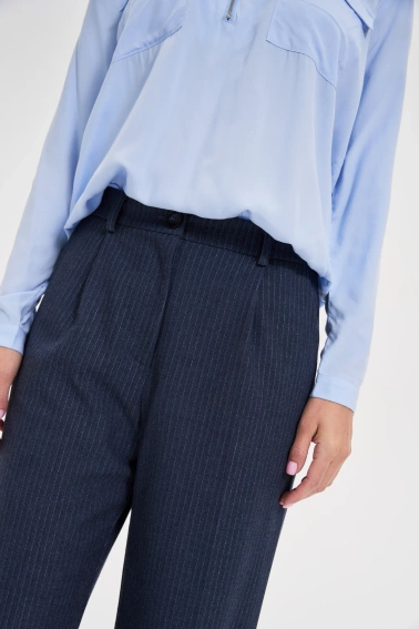 Spodnie w paski granatowe