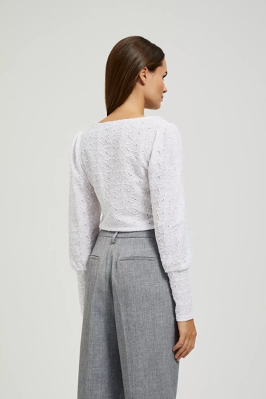 Ażurowa bluzka z dekoltem w serek