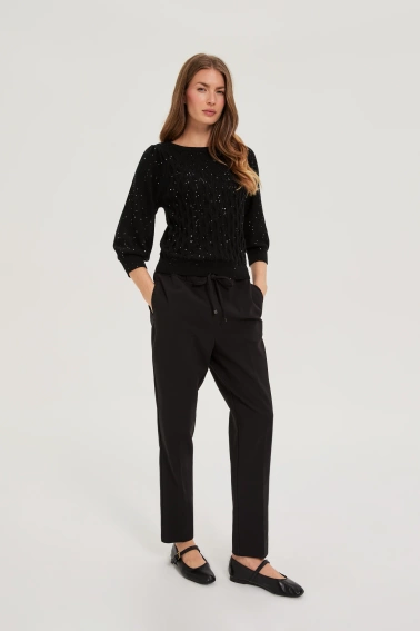 Sweter z cekinami czarny