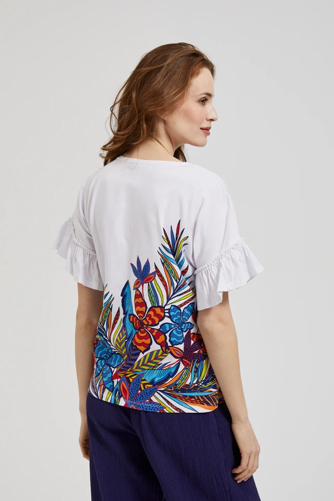 Bluzka z roślinnym printem biała