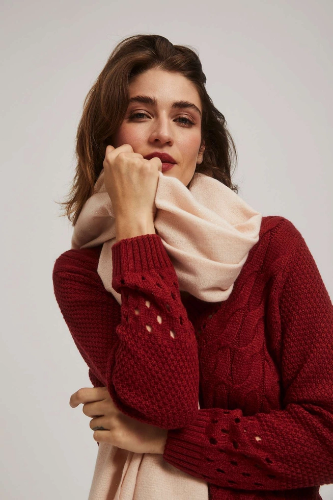 Gładki szalik pudrowo-różowy