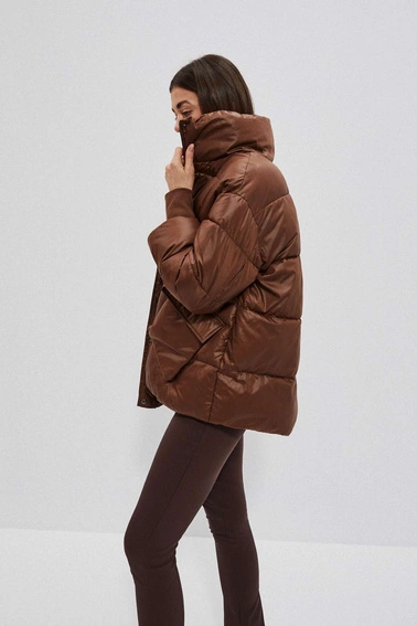 Pikowana kurtka z kołnierzem kasztanowa