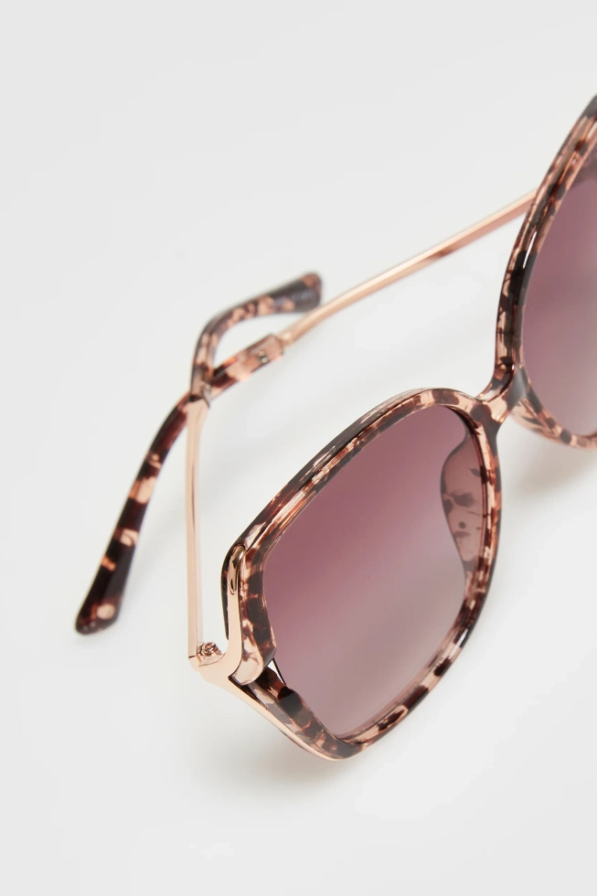 Okulary przeciwsłoneczne beżowe