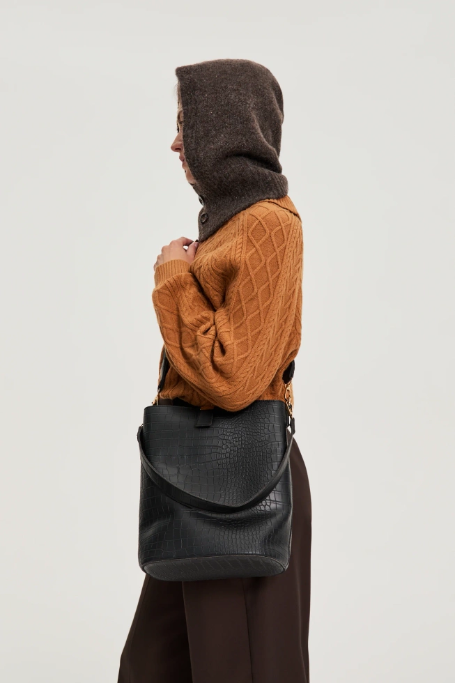 Dzianinowa kominiarka brązowa