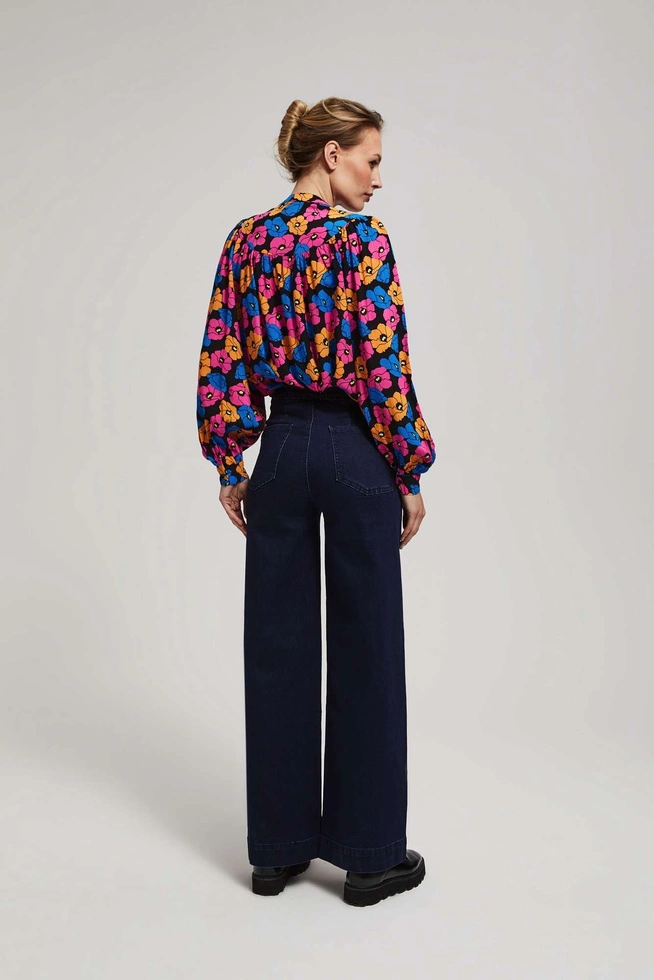 Jeansy wide leg z ozdobnymi guzikami granatowe