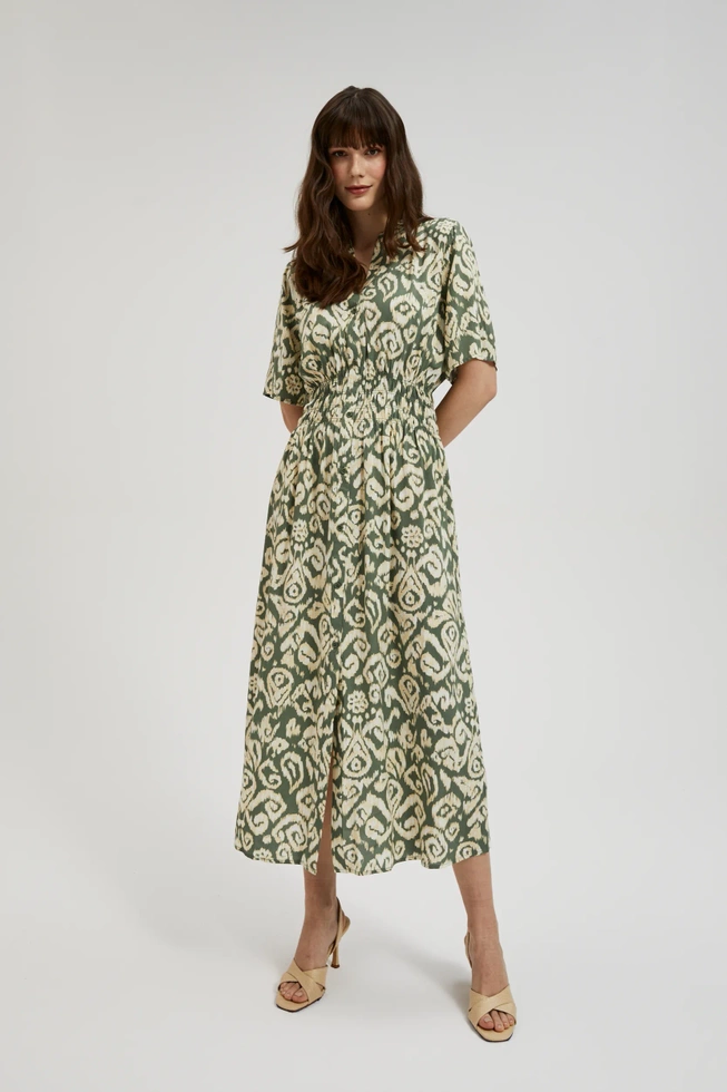 Wzorzysta sukienka z gumą w talii oliwkowa