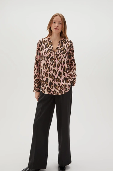 Koszula w panterkę z długimi rękawami beżowa