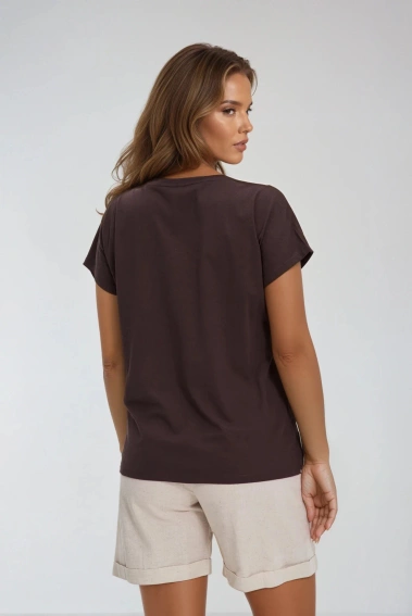 Bawełniany t-shirt z ozdobną kieszenią brązowy