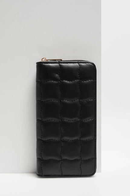 Portfel zamykany na zamek czarny