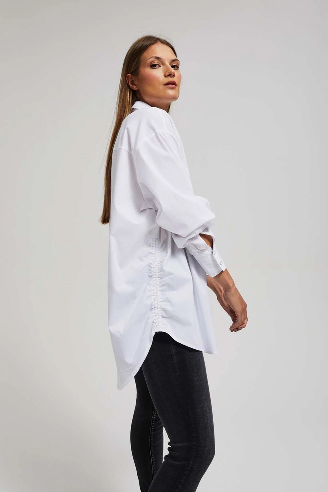 Koszula oversize z ozdobnymi guzikami