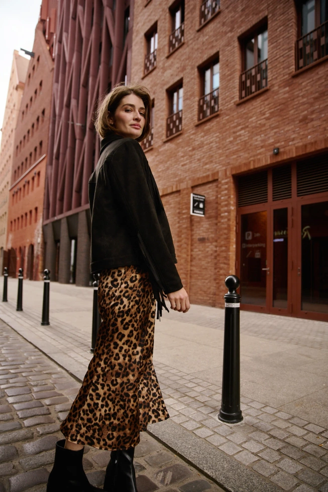 Kurtka z frędzlami czarna