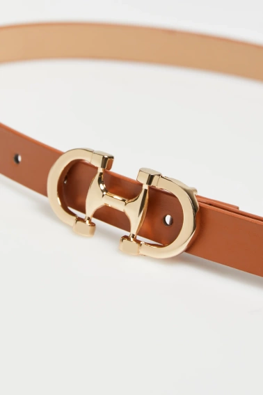 Pasek z ozdobną klamrą brązowy