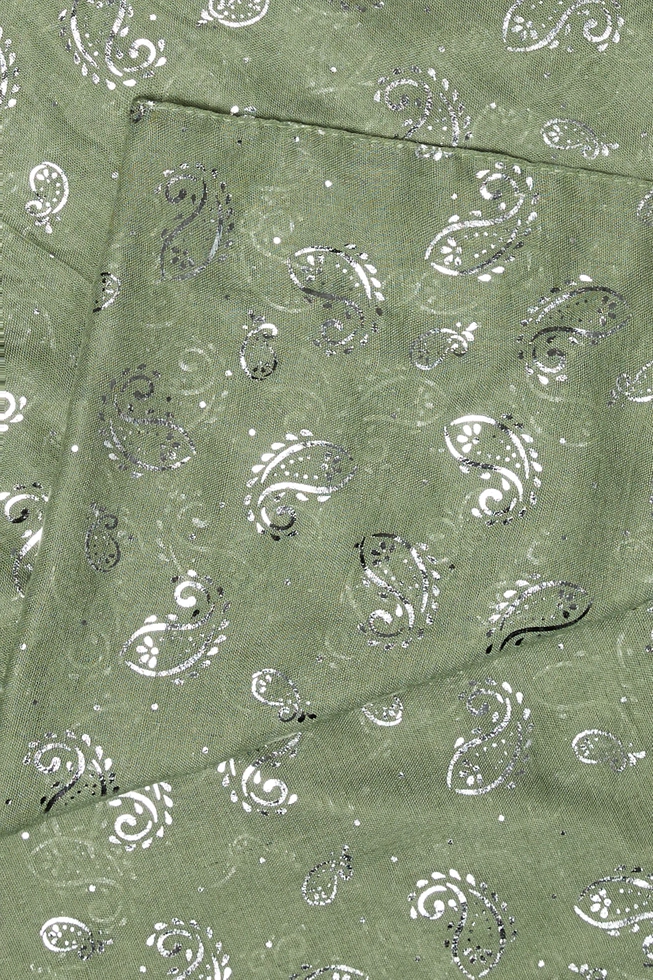 Szal z nadrukiem oliwkowy