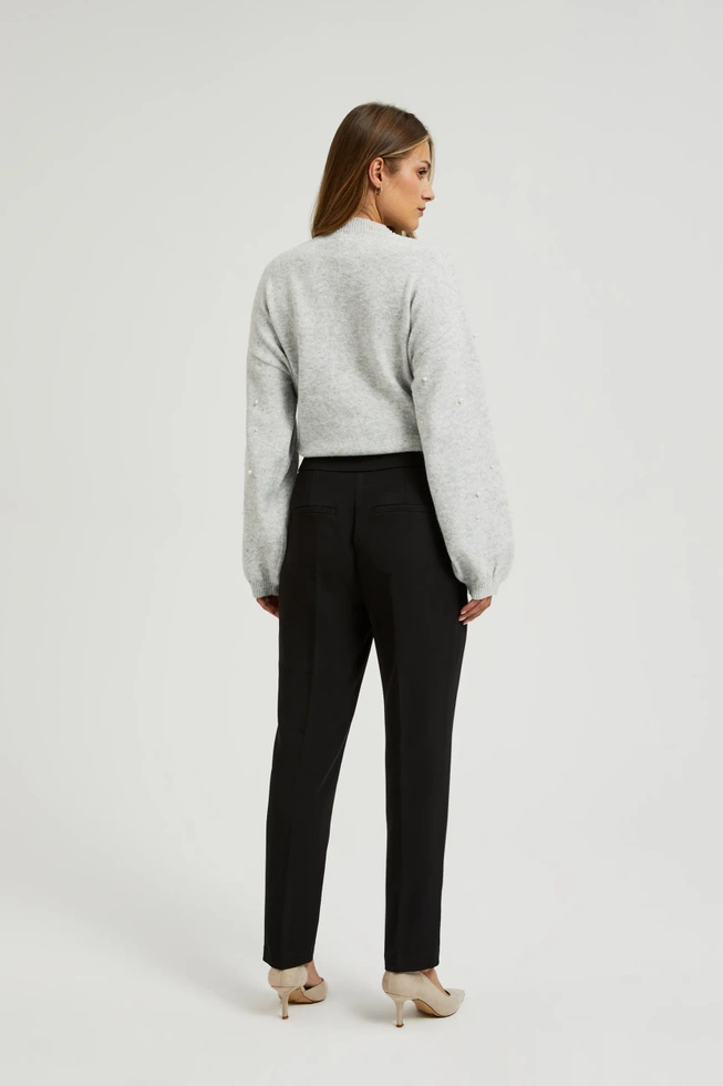 Eleganckie spodnie ze zwężanymi nogawkami czarne