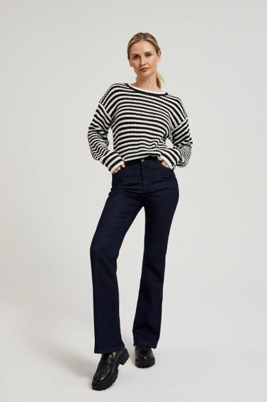 Krótki sweter w paski czarno-biały