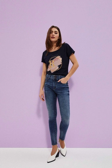 Jeansy push up z ozdobnym pasem granatowe