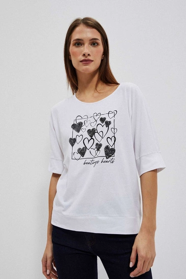 T-shirt z nadrukowanymi sercami biały