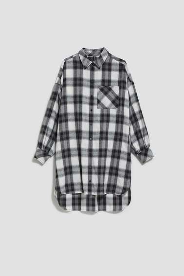 Koszulowa sukienka w kratę czarna