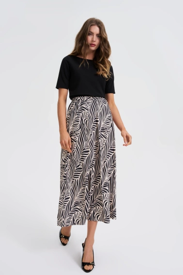 Dopasowana bluzka z krótkimi rękawami czarna