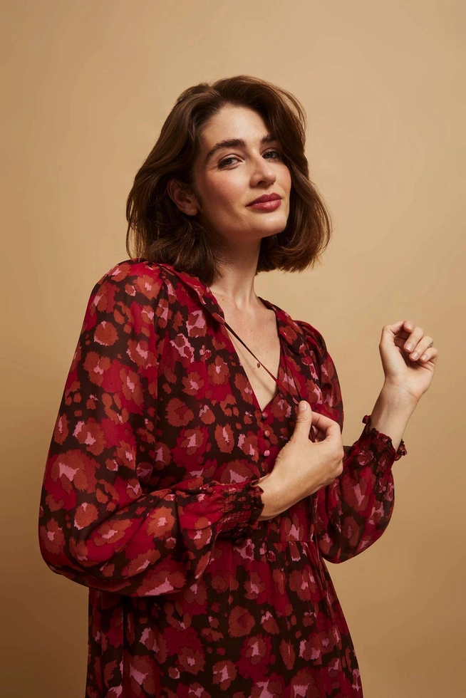 Sukienka z rozkloszowanym dołem