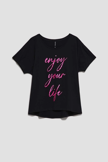 Bluzka z różowym napisem i okrągłym dekoltem czarna