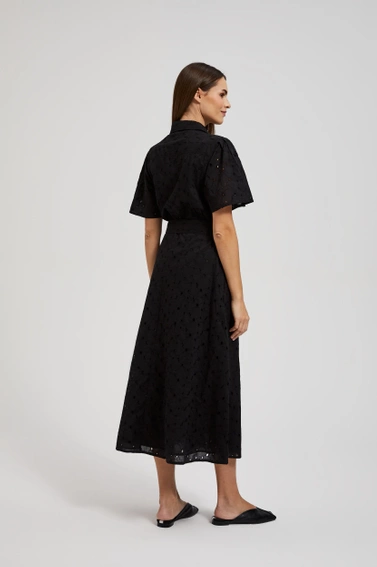 Rozkloszowana sukienka z guzikami czarna