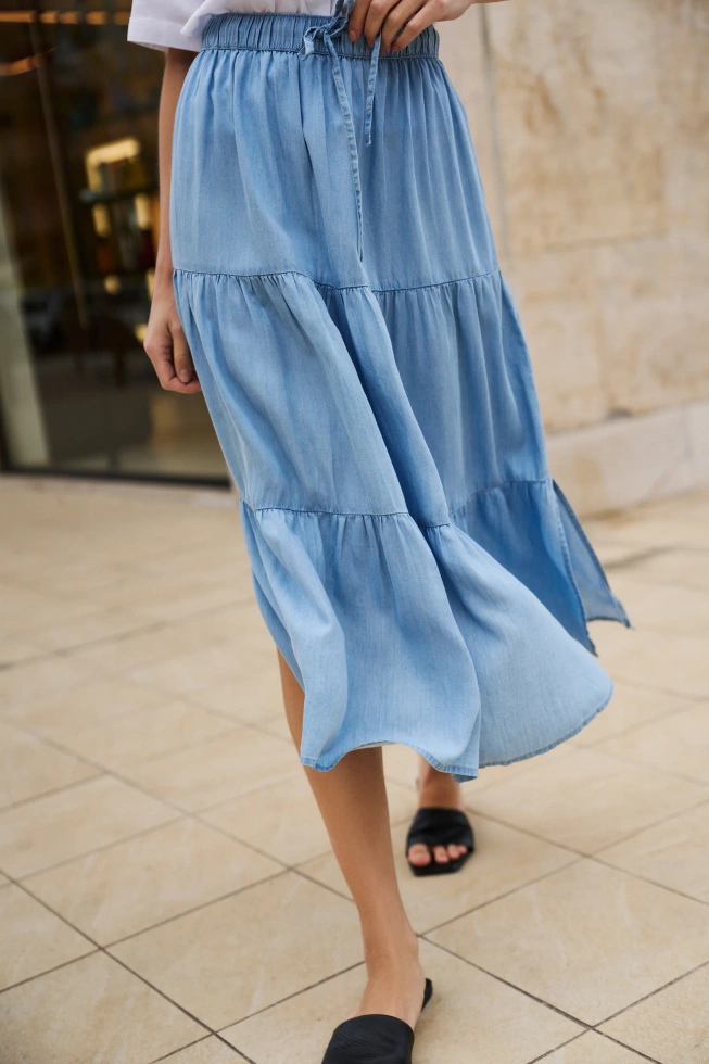 Spódnica midi z materiału lyocell błękitna